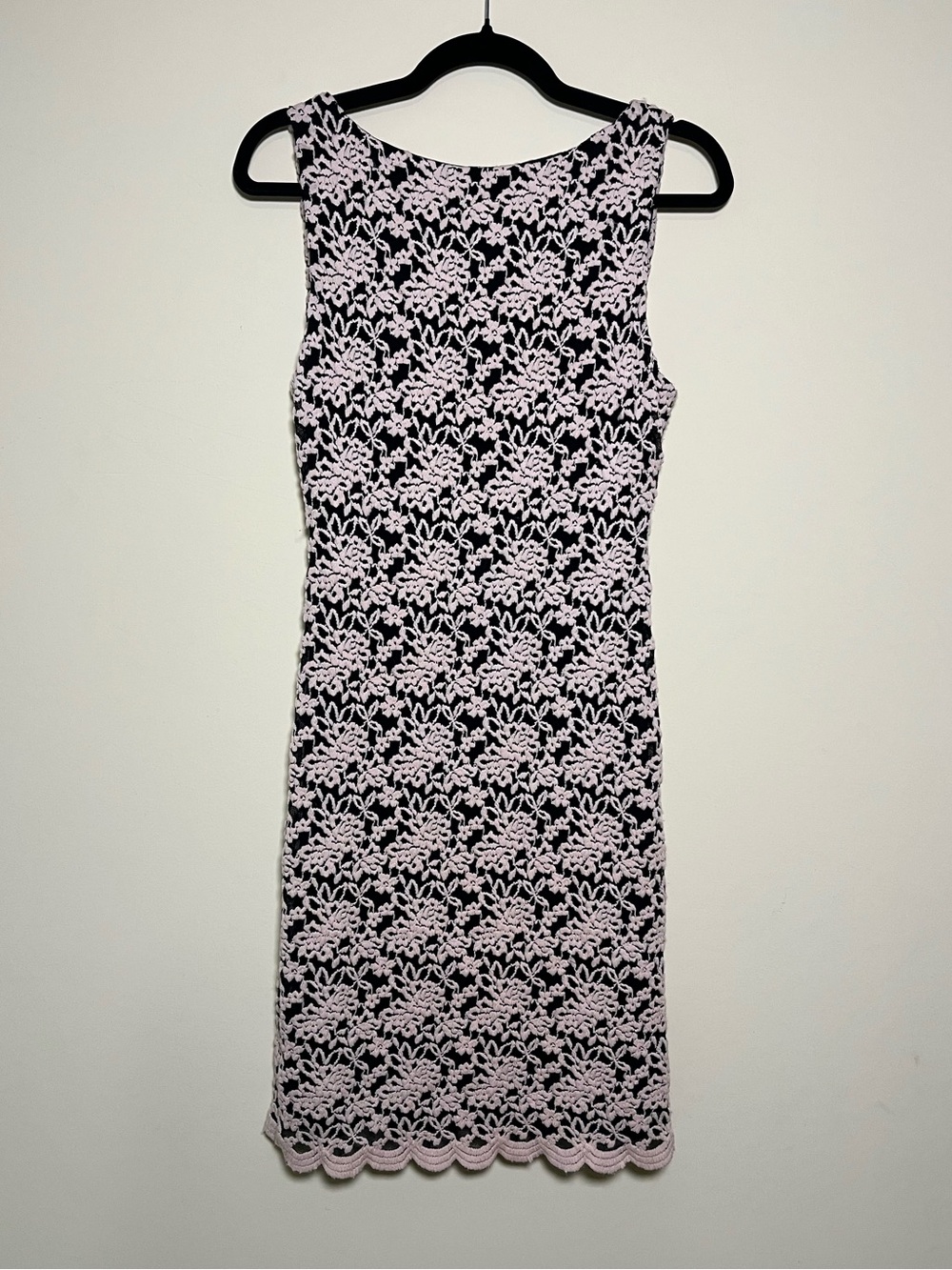 Alice + Olivia Lace Floral Open Back Sheath Dress Black White Women’s Size 6